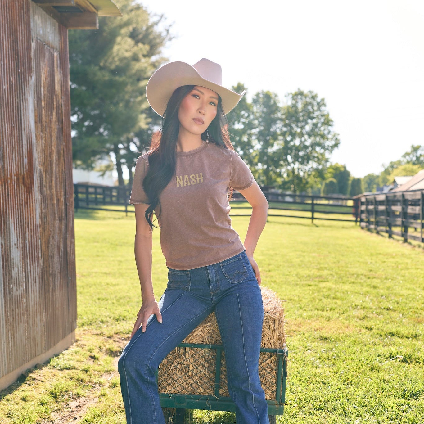Nash Star Fitted Tee [Chocolate]