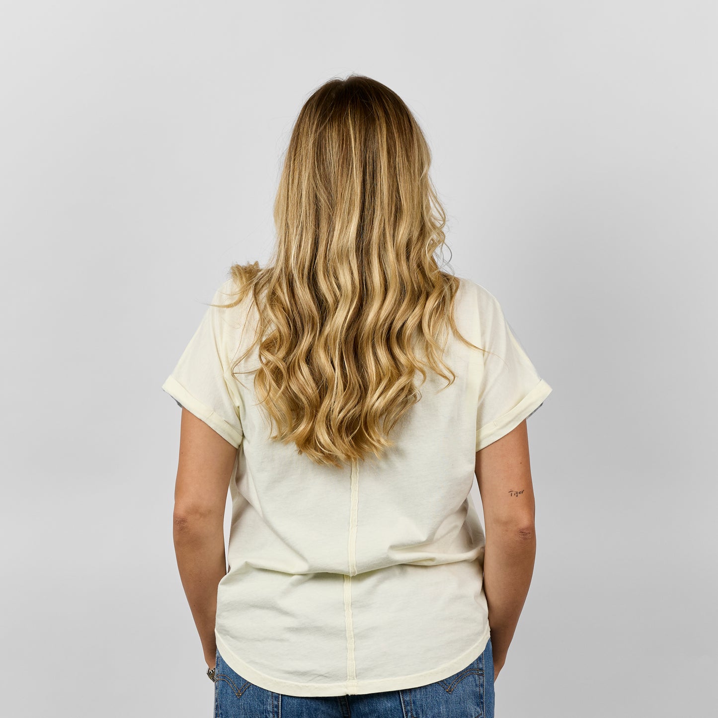 Kristin Cuff Sleeve Tee [Off White]