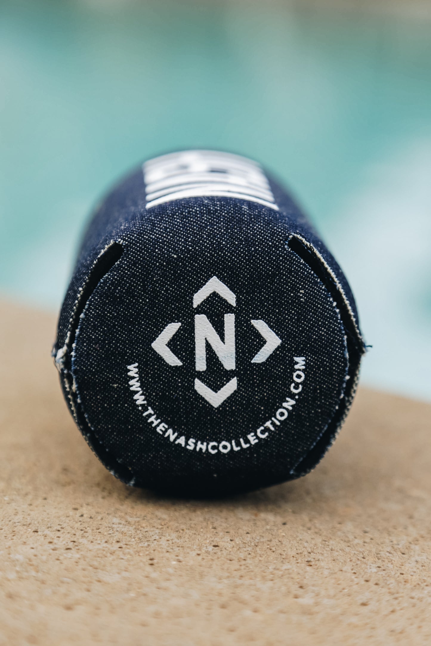 Short Can Cooler Deluxe [Denim]