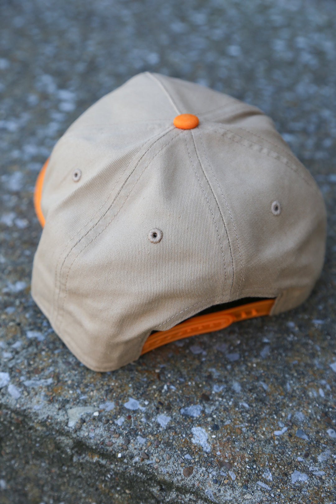 Tennessee Volunteers City Line Hitch Snapback [Khaki]