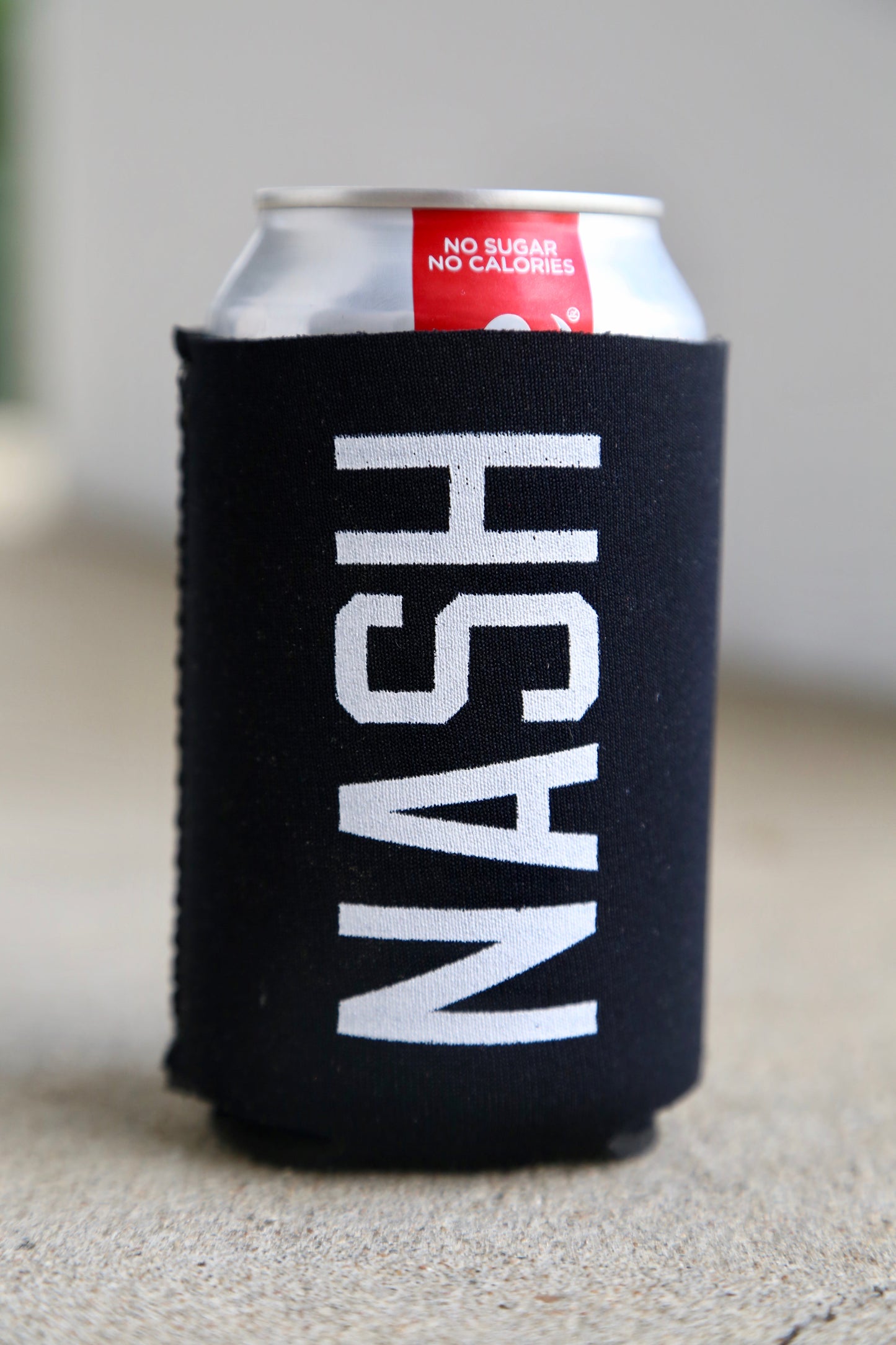 Short Can Cooler [Black]