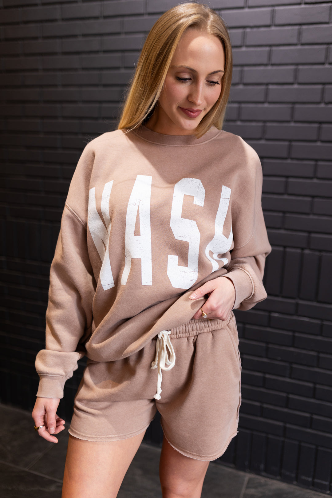 Ashley Oversize Crew [Dark Taupe]